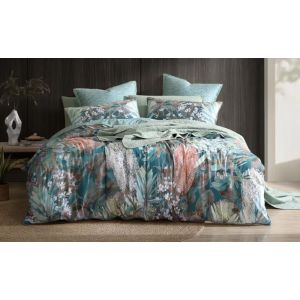 LOGAN & MASON TOMAH EUCALYPT QUEEN QUILT COVER SET